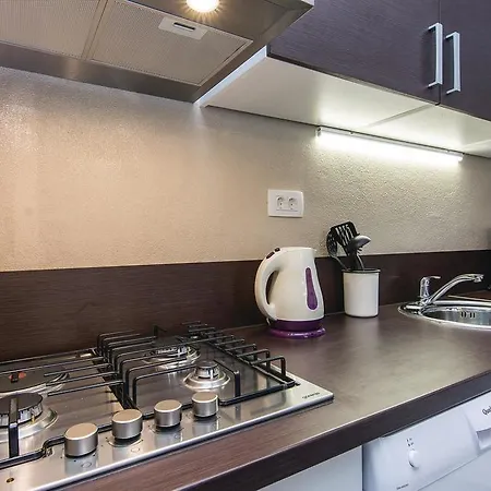 Casa de Férias Cozy In With Kitchen Pakoštane