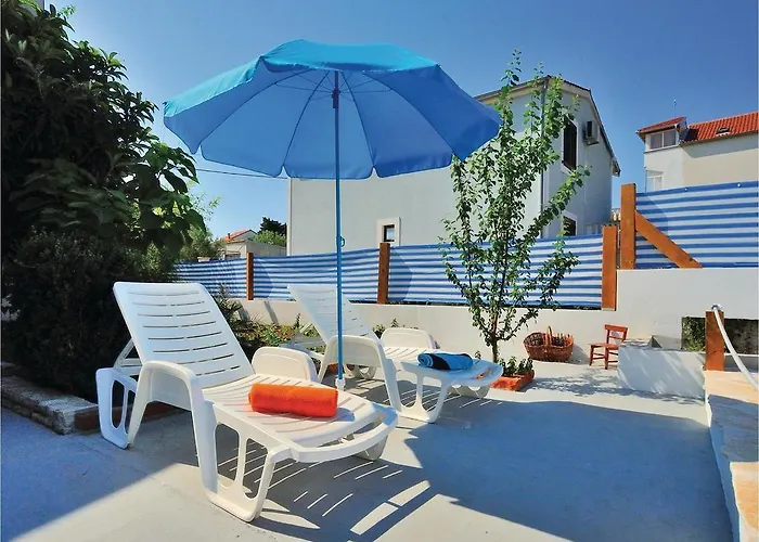 Дом отдыха Four-bedroom In Пакоштане