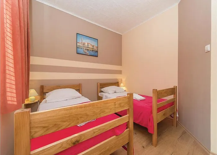 Дом отдыха Four-bedroom In *