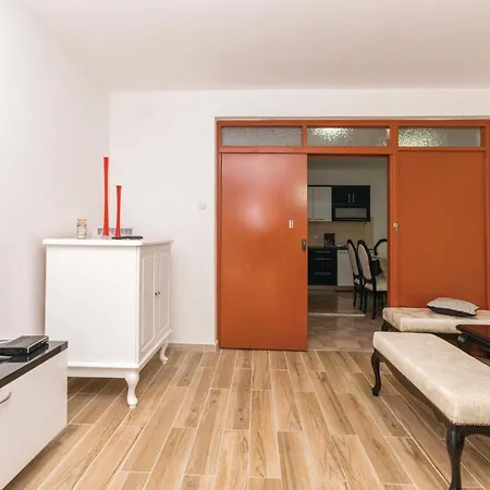 Four-bedroom In Prázdninový dům
