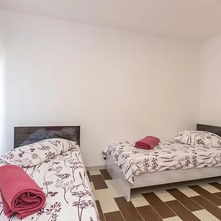 Four-bedroom In * Pakoštane