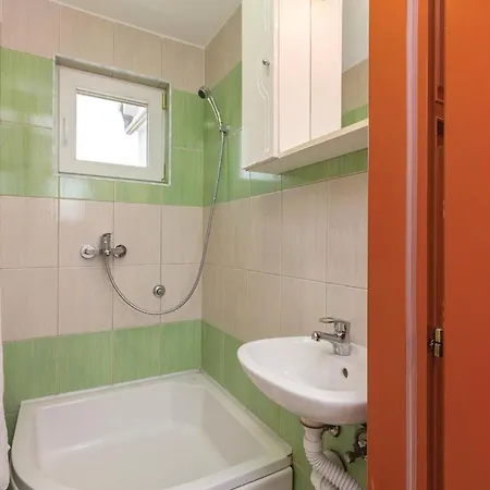 Four-bedroom In Prázdninový dům *