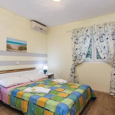 Four-bedroom In Prázdninový dům *