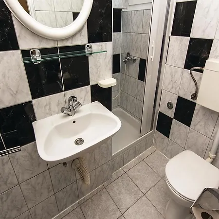 Four-bedroom In Prázdninový dům Pakoštane