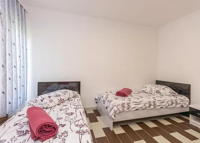 Four-bedroom In * Pakoštane