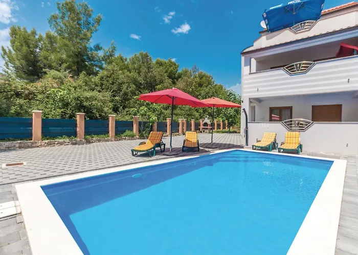 Four-bedroom In Pakostane