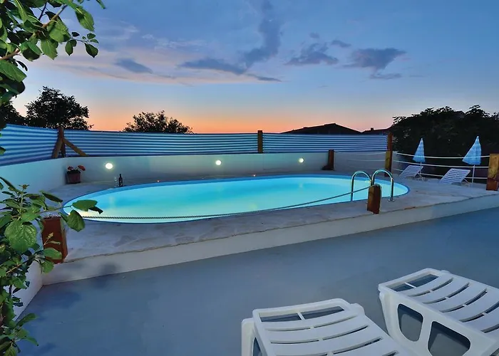 Four-bedroom In * Pakostane