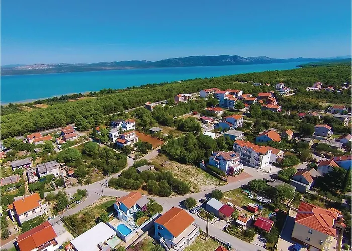 Four-bedroom In Pakostane